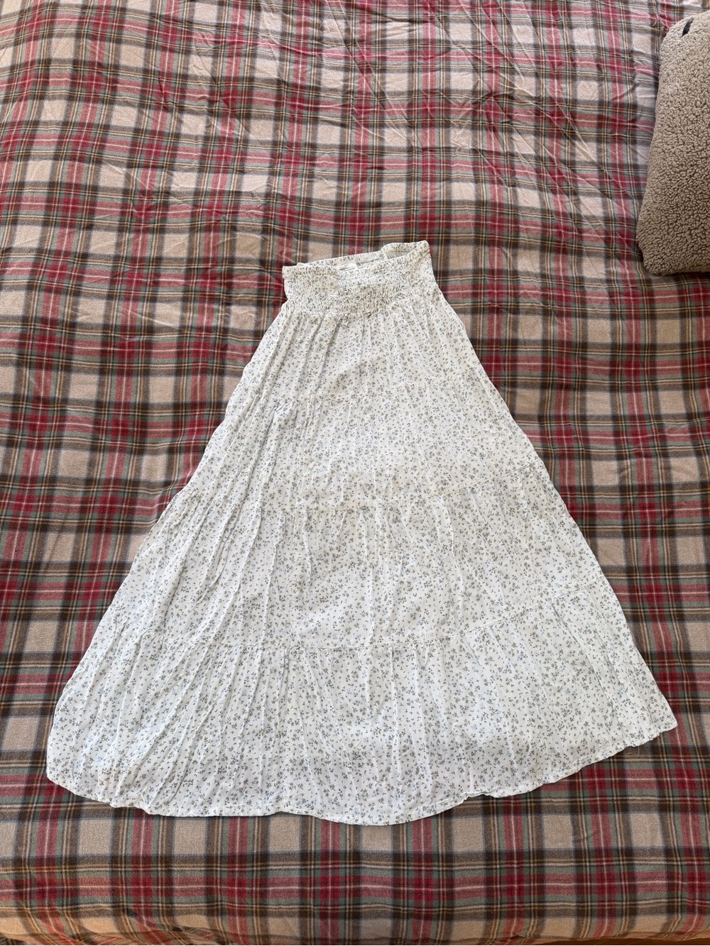 H&M White Floral Tiered Maxi Skirt